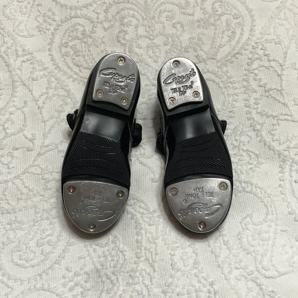 Capezio size 8w